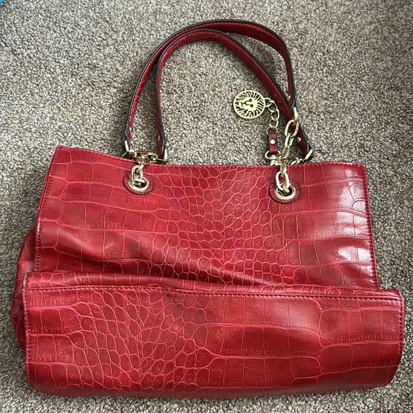 Red Purse - Picture 2 of 3